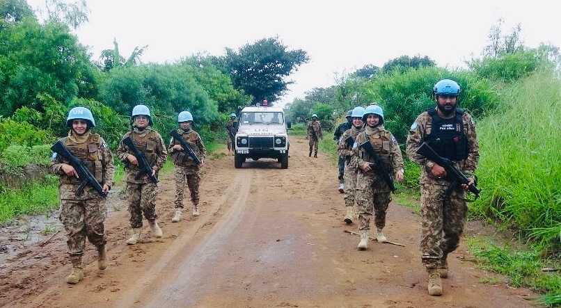 Pakistan Army lady Officers #ServingForPeace in UN Peace Keeping missions around the world.

We salute the nations brave women, working away from home in some of the worlds most challenging environments.

#PakistanArmy @OfficialDGISPR #Pakistan #COAS #ISPR