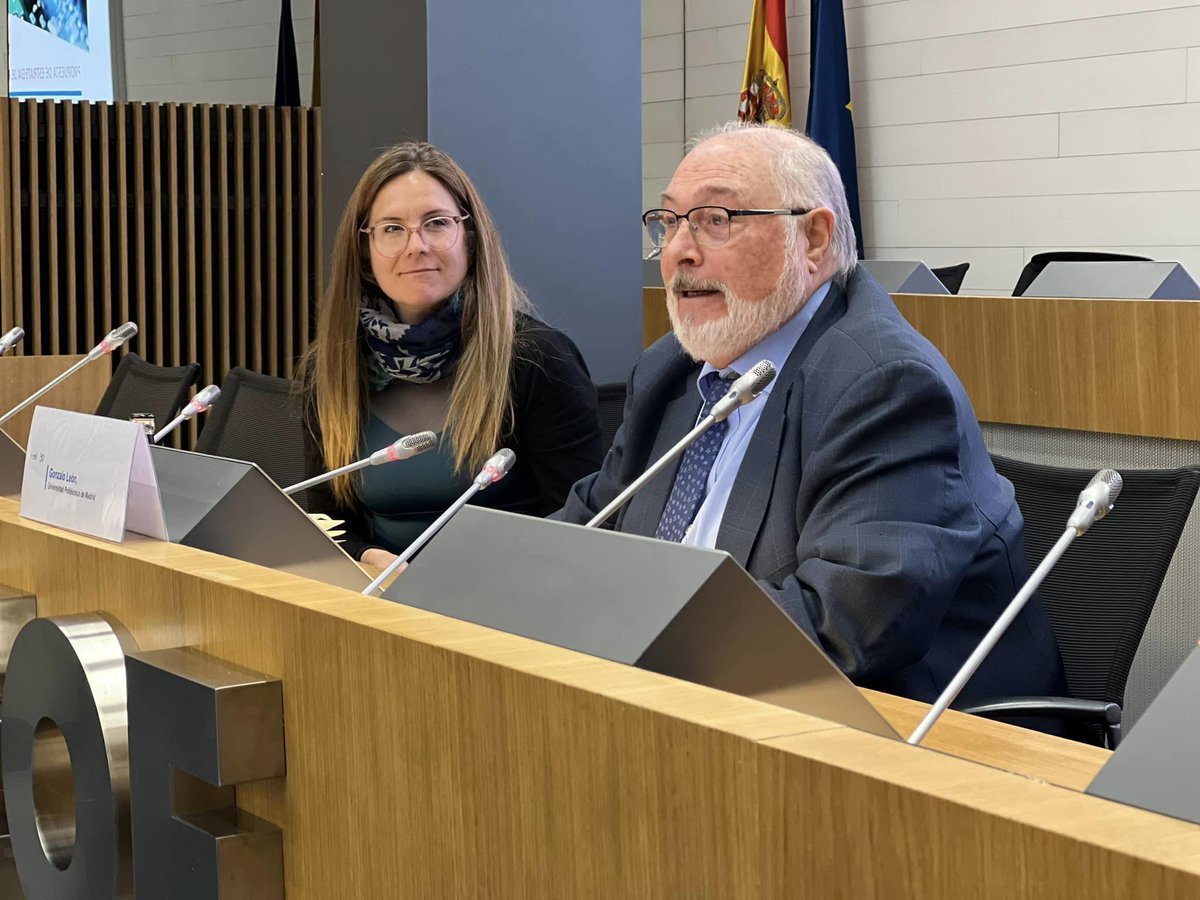 AMETIC_es's tweet photo. 🔊Disponibles algunas imágenes de la presentación del Mapeo del Ecosistema Español de #Microelectrónica de AMETIC, en la que se ha publicado la propuesta de estrategia de formación para el #PerteChip (https://t.co/2N2fnA0BTv)

📲Álbum completo aquí: https://t.co/t5vKrjv2kj https://t.co/1AUoZk5HCY