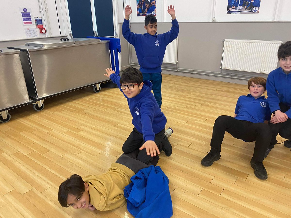 Kinetic_Theatre's tweet photo. We started our summer Term of Expressive Arts workshops today with Miss Jade &amp; Kieron at @roathparkprm 

“Year five working on using their bodies to create animals from the lion king , they are exploring African influences on Broadway” https://t.co/3gJDdMzfez