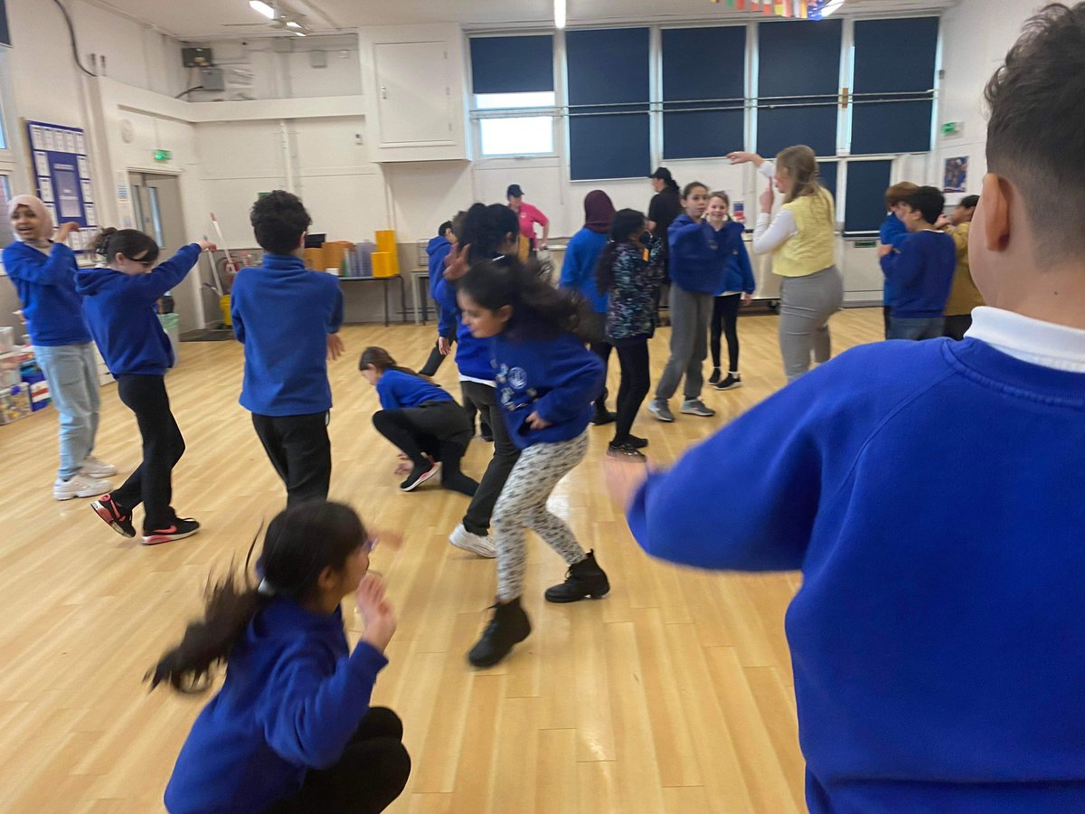 Kinetic_Theatre's tweet photo. We started our summer Term of Expressive Arts workshops today with Miss Jade &amp; Kieron at @roathparkprm 

“Year five working on using their bodies to create animals from the lion king , they are exploring African influences on Broadway” https://t.co/3gJDdMzfez