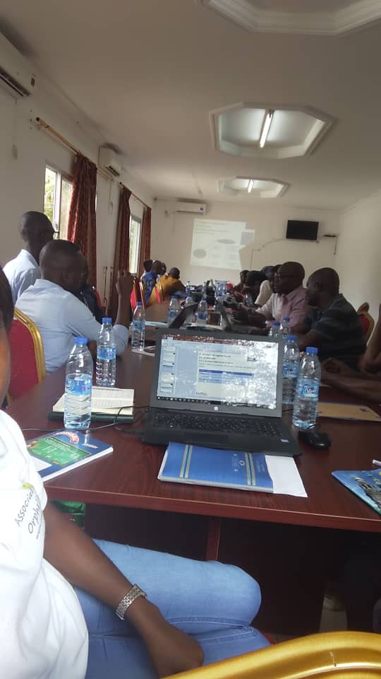 AideOrphelin's tweet photo. Orphelin'aide a été retenu avec 14 autres associations pour une formation en autodiagnostic par la délégation de l'Union européenne au Congo Brazzaville.

La formation a débuté le 11 avril. Elle a duré 5 jours 💪 https://t.co/wD2A34fUm9