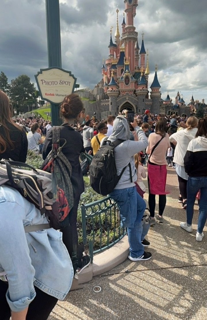 Charles (Jean) tweet media