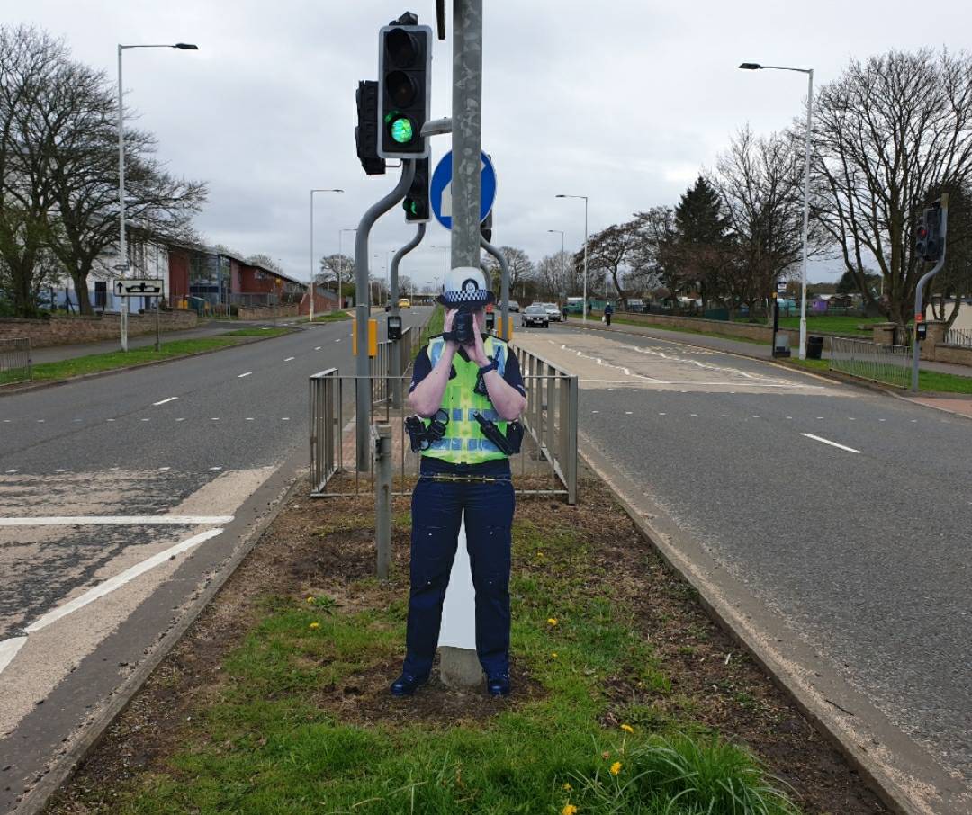 PSOSSWFife's tweet image. One of our new "roads policing officers" on a speed gun deployment outside Kings Road and Camdean Primary schools in #Rosyth. Please adhere to the 20mph speed restriction at the relevant times. We may be in her place next time 👮‍♂️👮‍♀️

#OpParamount
#SlowDown
#RoadSafety
