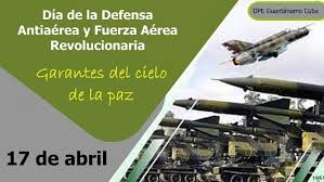#17deAbril Día  de la Defensa Antiaérea y Fuerza Aérea cubana. De los pilotos en Giron #Fidel dijo que  nunca ninguna fuerza hizo tanto en tan poco tiempo como aquellos  valerosos combatientes de la fuerza aérea revolucionaria. #GironDeVictorias #AduanadeCuba #AduanaMatanzas