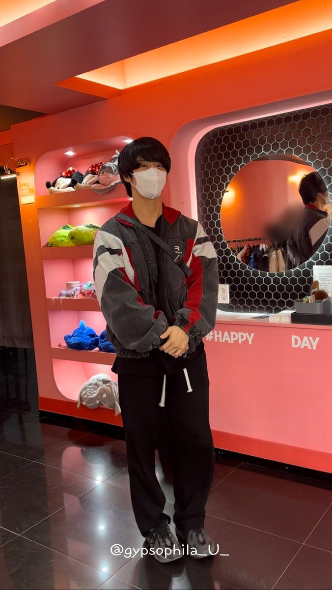 진 tweet media