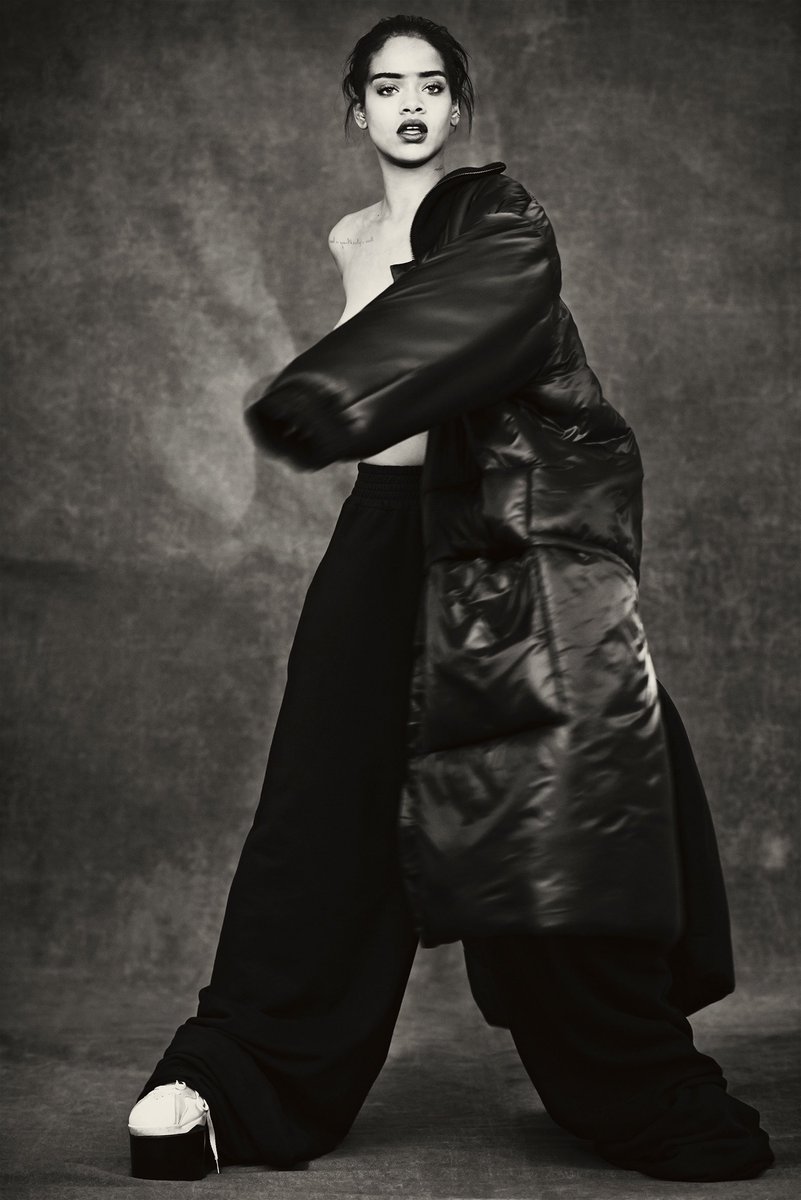 monaandthemoon's tweet photo. rihanna by paolo roversi https://t.co/Cz5QHQA5Wd