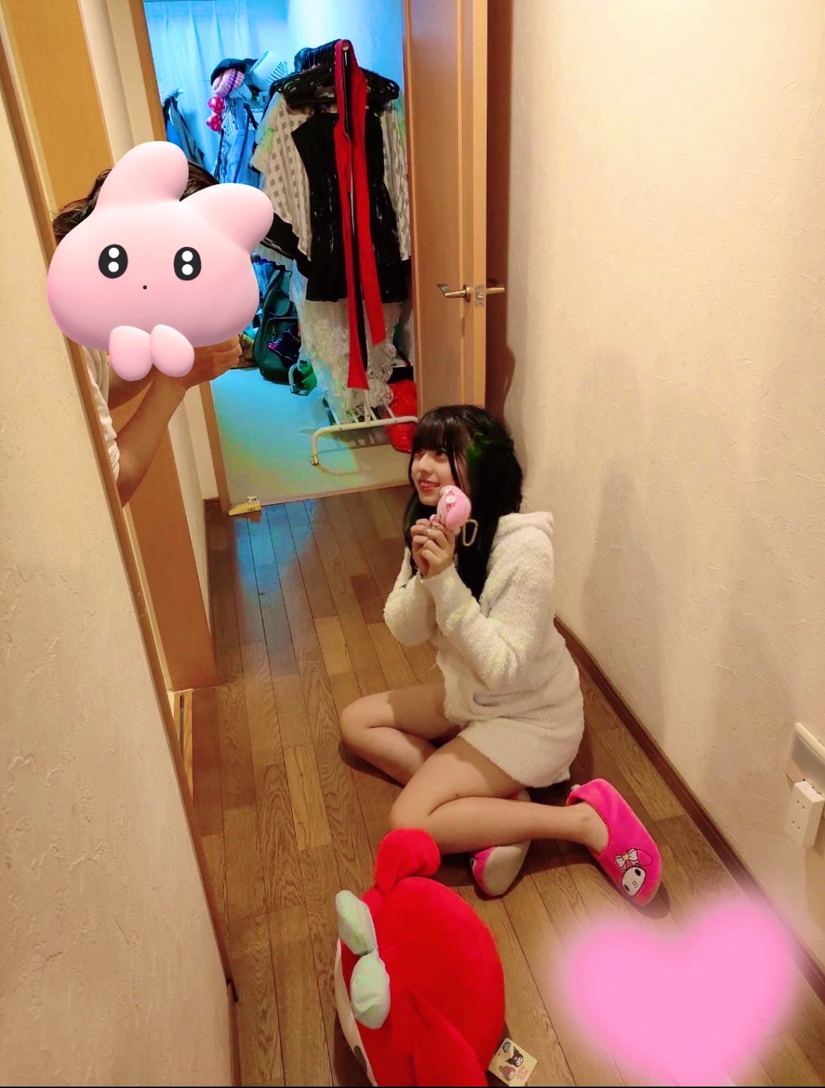 桜井みる🐰💚8.11amHALLワンマン on Twitter: 母にチェキ撮ってもらってるなう に使っていいよ🐇 t 