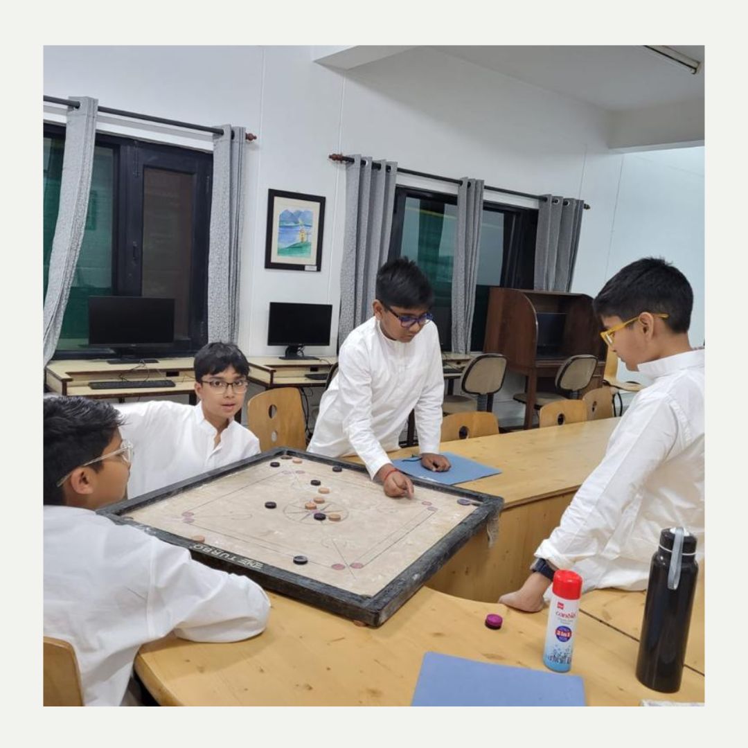 The_Doon_School's tweet photo. The New D Formers in their respective Holding Houses

#TheDoonSchool #BoardingLife #LifeAtDoon https://t.co/xOLjAcO3Zn