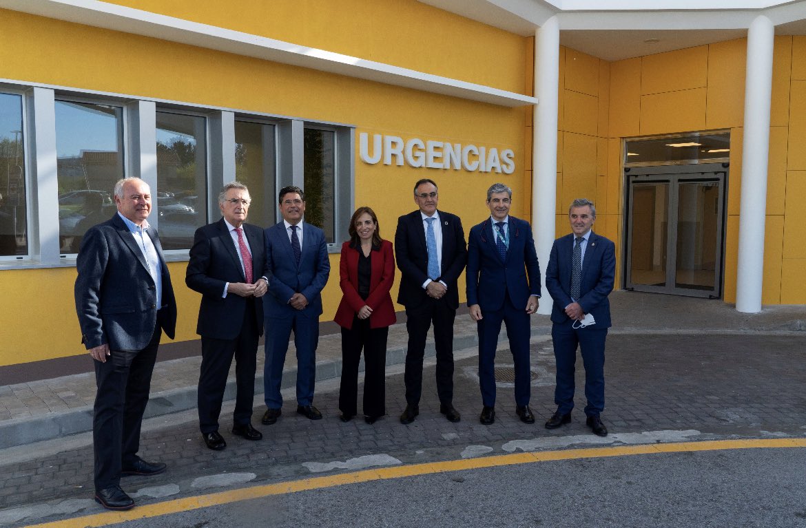 AXASegurosEs's tweet photo. 🩺💙 @HospitalMompia inaugura nuevas urgencias, siempre es mejor no tener que visitarlas, pero en el caso de hacerlo, las hemos hecho más agradables, grandes y mejores. https://t.co/P4phfzuOFJ