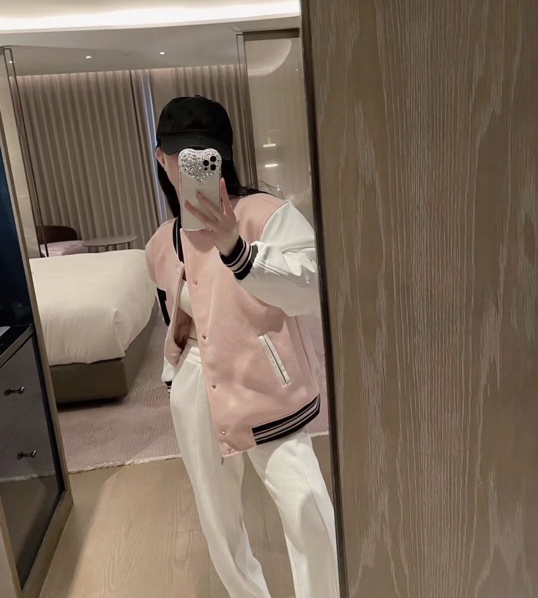 CACAA137's tweet photo. 做个���材，没有梦想，吃饭睡觉，保持可爱  

#纯欲 #欲女 #痴女 #小蛮腰 #重庆 #江北 #沙坪坝 #重庆同城 https://t.co/ly9CVYbhhJ