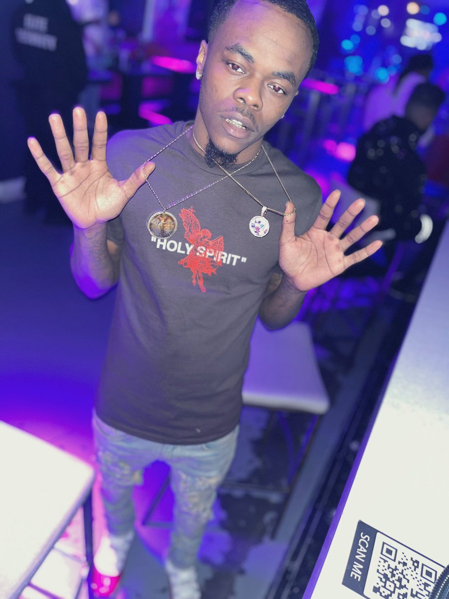 BuckBoyTrell's tweet photo. Buckeye Baby Niggas Abandoned Me Like Joe Dirt 🫡 #JusBlo5Eva✋🏾 #LLMUDDY🤘🏾 https://t.co/QTVs73FusI