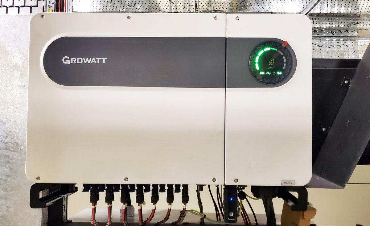 GrowattInverter's tweet photo. With a capacity of 872kW, and expanding to 1.2MW, this system applies Growatt's MAX 80KTL3-X LV, bringing excellent performance with a maximum efficiency of 99%. With the ShineWiFi-X and the smart I/V curve scanning &amp; diagnosis, managing such a big system has never been so easy. https://t.co/swHV9vEAiM