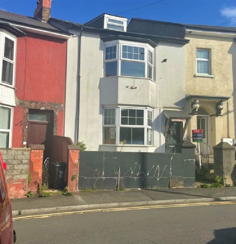 SOLD STC: York Place #Baneswell #Newport. House - 2 bed £129,950