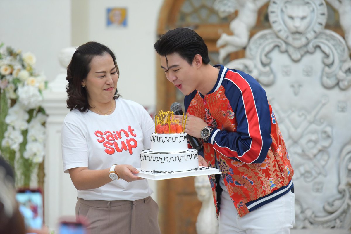 hizociety's tweet photo. "เซ้นต์  ศุภพงศ์" ชวนแฟนคลับ พร้อมด้วยครอบครัว ฉลองวันคล้ายวันเกิด 25 ปีด้วยการทำบุญร่วมกันด้วยการไถ่ชีวิตโค-กระบือ จำนวน 9 ตัว จากนั้นช่วงบ่ายเหล่าแฟนคลับจัดงานเซอร์ไพรซ์มอบของขวัญวันเกิดให้กับหนุ่มเซ้นต์

#25thSAINTDay #Saint_sup #MingEr #HBD25thProject4Saint #ปลวกCeleb https://t.co/C9gk9m9umU