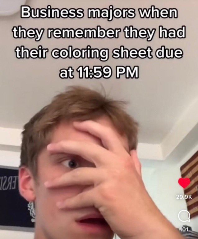 hourly_shitpost's tweet photo. https://t.co/HoIr0sfnc5