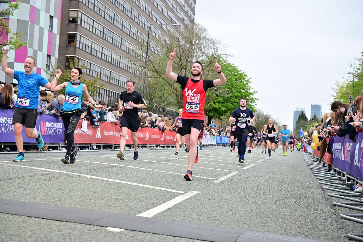 OhAdamSmith's tweet photo. I am officially a marathoner 🥳🫡

That was the hardest but most rewarding thing I've ever done. I have never felt pain like I did for that last 10k but I did it, finishing with a sub 4 hour marathon at 03:48:15

The money donated so far will do so much for families in Manchester https://t.co/NGVJs5Jy09