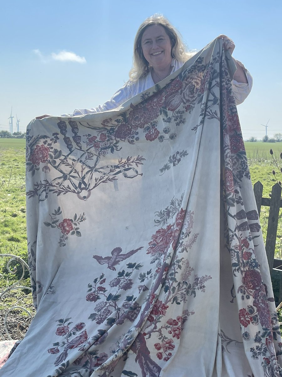 hoof39114734's tweet photo. Well we are back after a whirlwind two weeks in the South of France Buying . #southoffrance #buyingtrip #frenchbrocante #frenchworkware #frenchtextiles #hoofbrocante #adihigham #thebiddingroom. So much new stock https://t.co/UpQ4cO1XNA