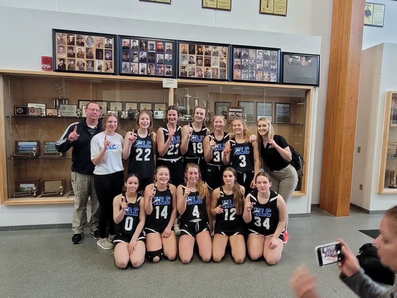 Our 15U girls team takes home 1st place this weekend after numerous outstanding performances under Coach Crystal Koch! This is a elite group of ladies from all over the state of Wisconsin! 
<a href="/RiseCircuit/">UA Rise Circuit</a> <a href="/UANextGHoops/">Girls UAA</a>