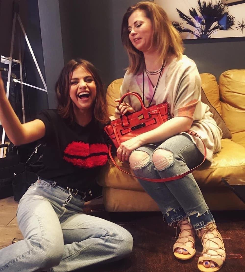 Happy Birthday to Selena s mom, Mandy Teefey! 