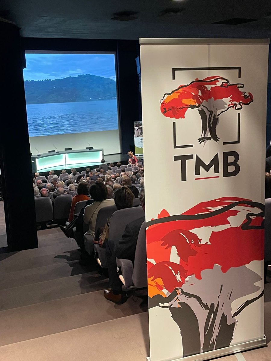 TMB_CD's tweet photo. Fidèle partenaire de #COMEQUI, association active auprès des #agriculteurs et #caféiculteurs du #Kivu, la TMB accompagnait l’association qui fêtait ses 15 ans avec la projection du film "Virunga, de l’espoir pour tout un peuple" à #Bruxelles #Virunga #Congo #RDC https://t.co/tEgAodLKhF