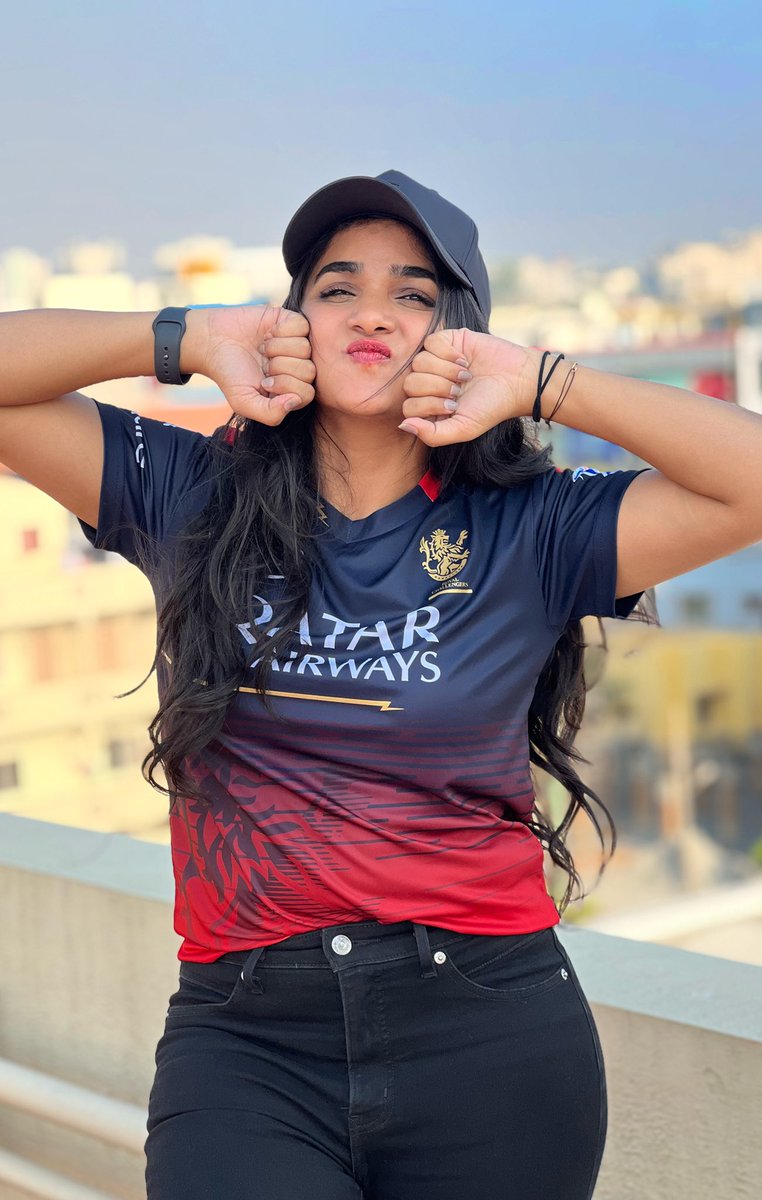 divya_uruduga's tweet photo. RCB FOREVER ❤️

#divyauruduga #divyau #du #D #uruduga #DU  #DUvians  #thirthahalli #d #shivamoga #kpdu  #arviya #arviyans #arya #preetiirali #live #love #laugh  #peace #positivity #🧿 💛🖤 #rcb #RCBvCSK https://t.co/xkVfH1vhQY
