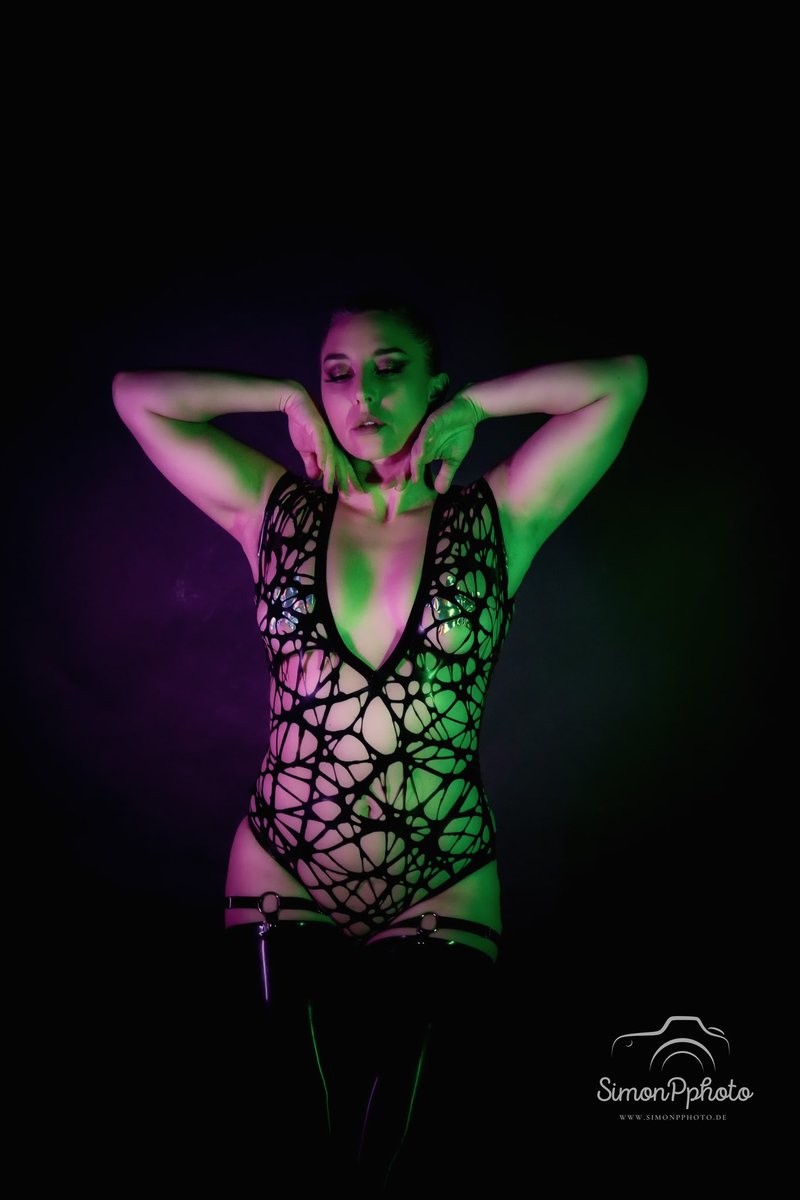 AlexaMoorre's tweet photo. All 19 pictures are on
https://t.co/2eZa2VEvSb

Latex by @melb_fetishfashion
Model @AlexaMoorre 
Pic by @simonpphoto1
Care&amp;Shine @beGLOSS 

#fashion #alexamoorre #art #photography #model #design #pose #vogue #pinkhair #perfection #latex #contrast #mood #colorgel #darkness #mesh https://t.co/4swCwp46qU