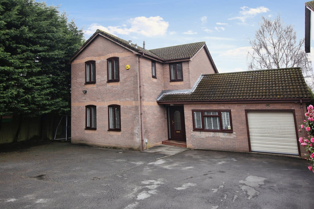 Peter Alan on Twitter "Sunningdale, Caerphilly An immaculately