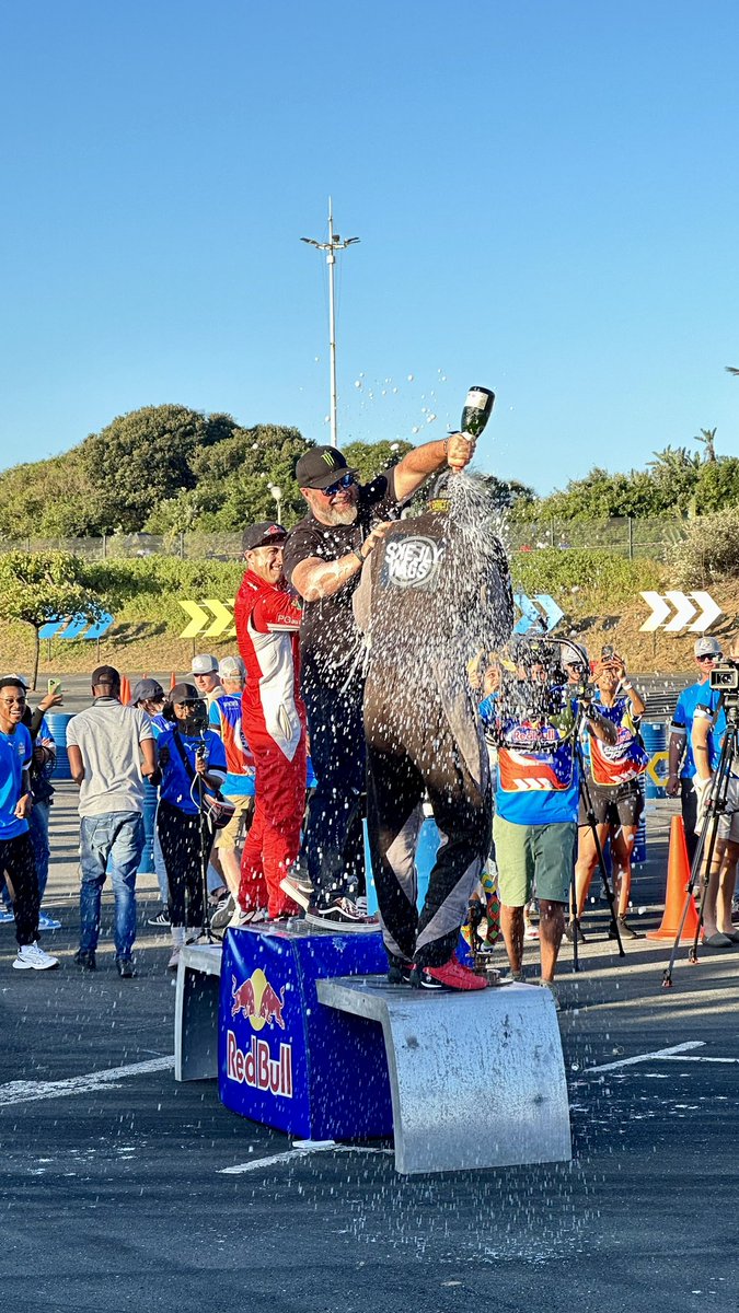 WayneGSmith's tweet photo. @RedBullZA #iwasthere #mrcabanabeach https://t.co/tTsqOLmAPV