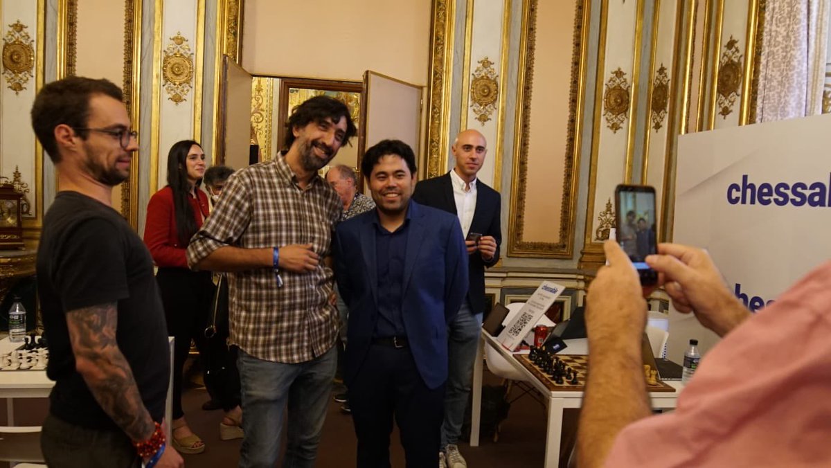 AjedrezParque's tweet photo. y Nakamura, el Gran Maestro Internacional de ajedrez estadounidense, que fuera número 1 en ajedrez relámpago (Blitz) https://t.co/JjcvRnCKvk