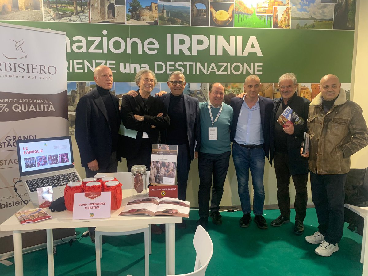lurgi_m's tweet photo. A conclusione dei 3 giorni di OPEN Outdoor Experiences posso solo dire che siamo riusciti a far capire, cosa significa #FareRete, il valore e il piacere di stare insieme per promuovere e commercializzare imprese, prodotti e territori.
#ReteDestinazioneSud #DestinazioneIrpinia https://t.co/gRePqDyF0Y