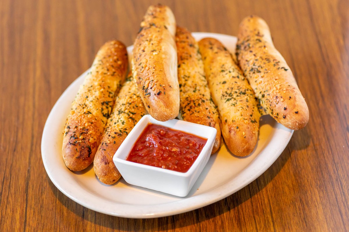 Chuck's Restaurant tweet media