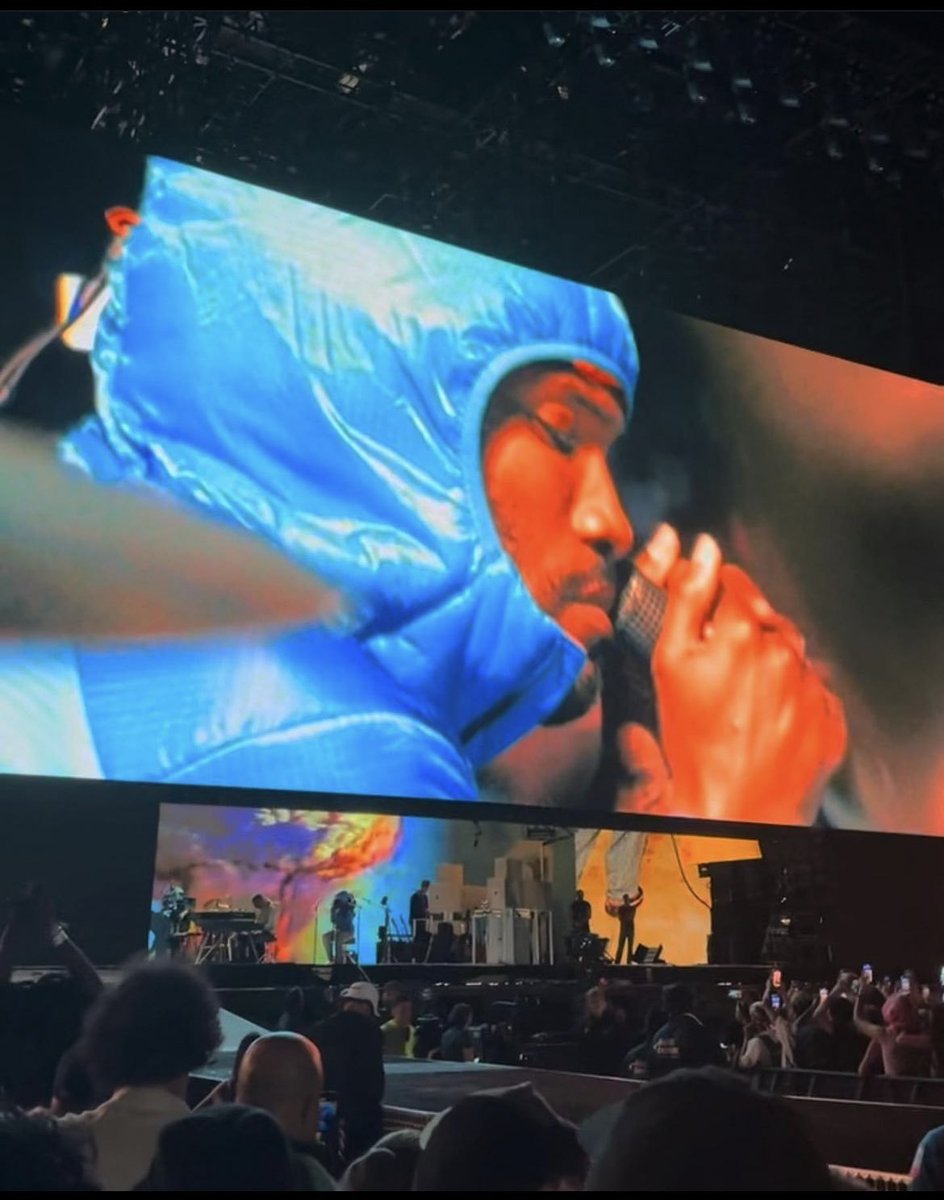 Frank Ocean reportedly nearly dropped out of Coachella last night after requesting significant last-minute changes to his stage production, resulting in delays and tension with the festival organizers 😬