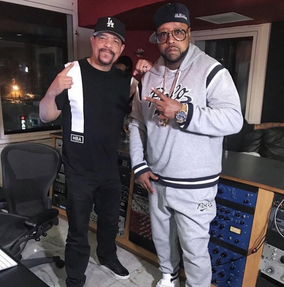 FINALLEVEL's tweet photo. On this day One year ago Hip Hop lost the Legend DJ KaySlay. He did and meant a lot to many of us! RIP Homie 👊🏽 https://t.co/j6wdkXOOvO