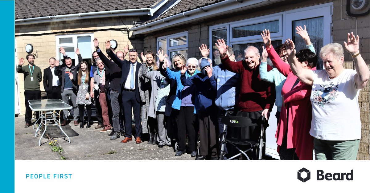 A lovely morning spent with Stroud District Council, local councillors & residents, unveiling renovations to provide modernised facilities for older people living independently, at Burdett House. More here ➡ beardconstruction.co.uk/news-list/resi… #Beardconstruction #Buildwithambition