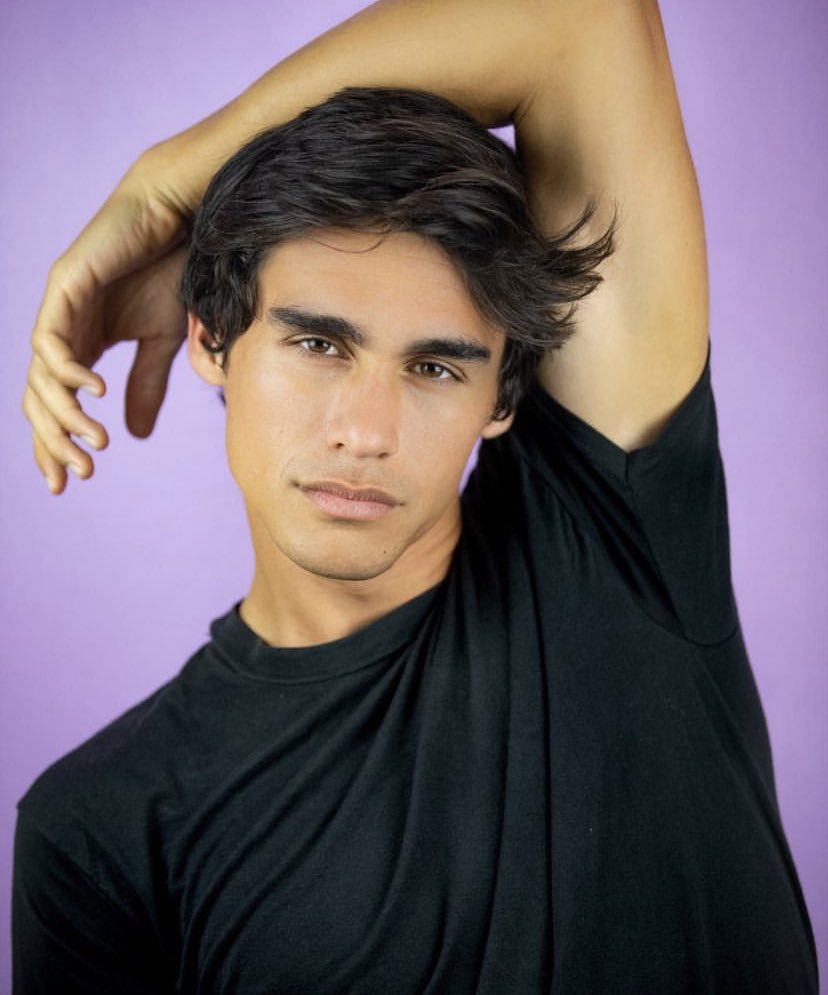 FilmUpdates's tweet image. Kahiau Machado to star as David Kawena, Nani’s love interest in Disney’s live-action ‘LILO &amp;amp; STITCH’ film.