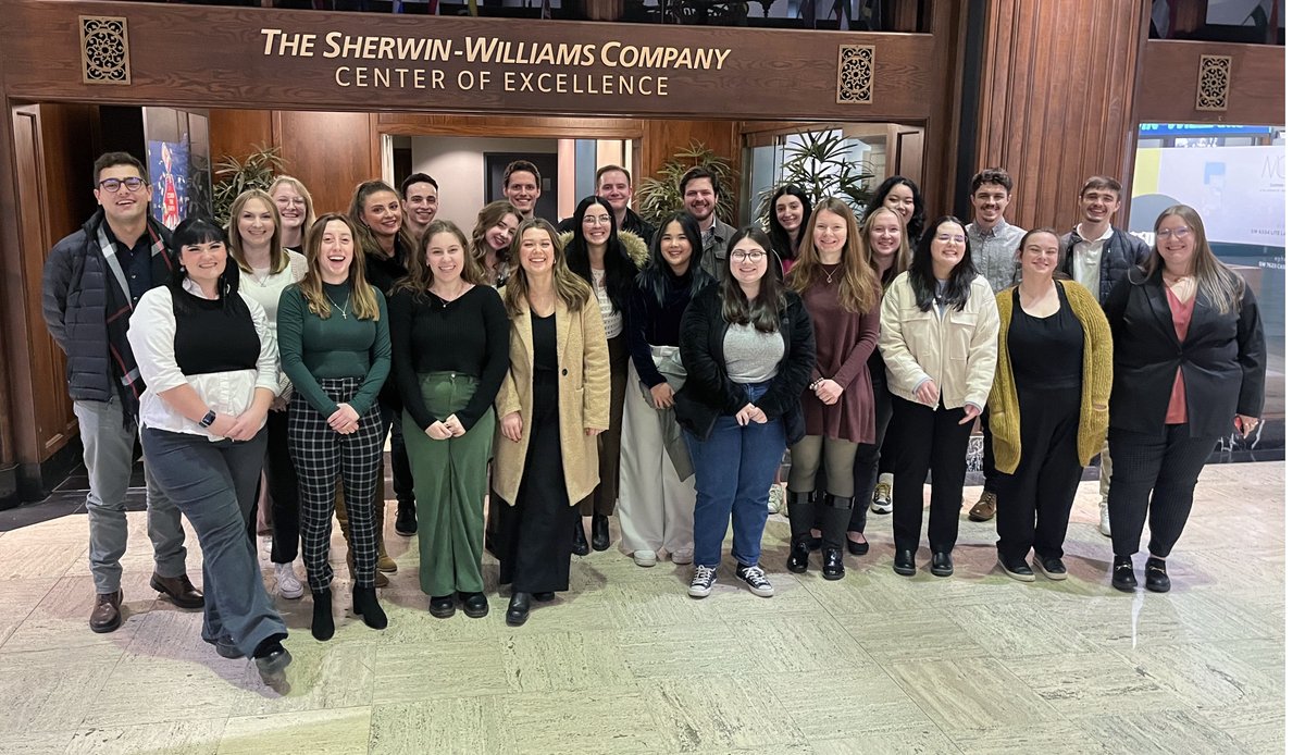 My @KentStateMDJ Campaigns students are working w/ @SherwinWilliams Consumer Brands Group to develop an integrated communications plan for @Krylon & the automotive novice DIY audiences. Thanks to @csledzik & other @SherwinWilliams team members for this opportunity. @CCIKentState