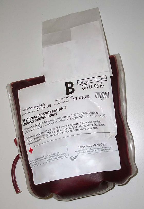 Path4People's tweet photo. Blood bankers are like Cupid 💘 for transfusions! With their knowledge of blood types and attention to detail, they ensure patients receive the right blood 🩸 products. Shoutout to your friendly neighborhood blood banker, the unsung MVPs of the donation process! ❤️ #BloodBankers https://t.co/u5oYWFAhLJ