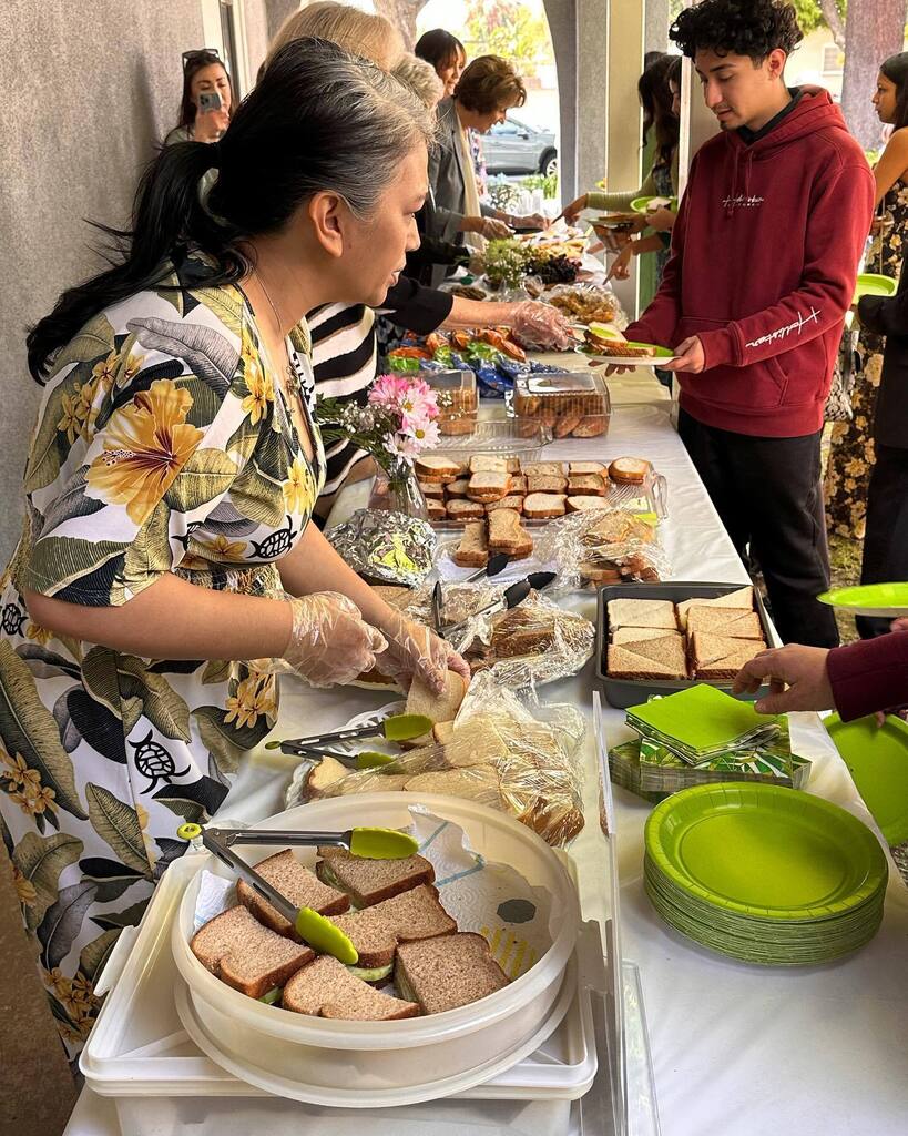 Our monthly outdoor Eat and Greet. Simple yet tasty #potluck #adventistpotluck #sabbathvibes #happysabbath @ontariosdachurch @adventistpotluck