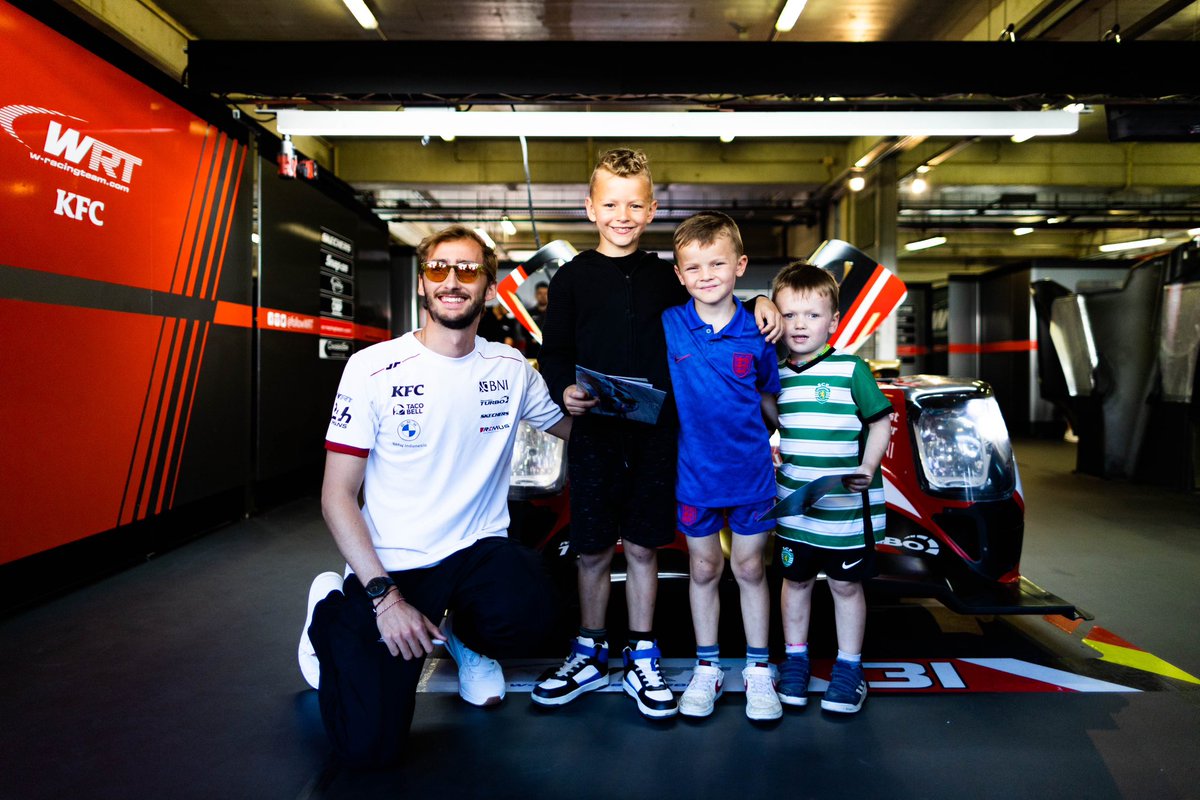 Can’t start them young enough! 😊 I hope this experience convinced these little dudes to choose karting instead of football 😏#nextgeneration #motorsport 

📸 <a href="/DecancqPhoto/">Brecht Decancq</a>