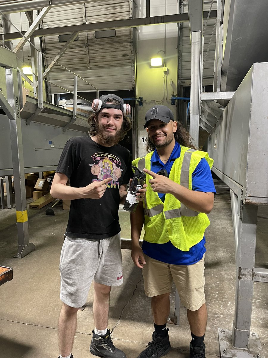 Recognizing <a href="/UPSers/">UPSers</a> Adam Thornton for consistently working hard and showing up on time! Thank you doing an outstanding job <a href="/UPS/">UPS</a> <a href="/bigtymer504/">E.J.⚜</a> #DeliverWhatMatters