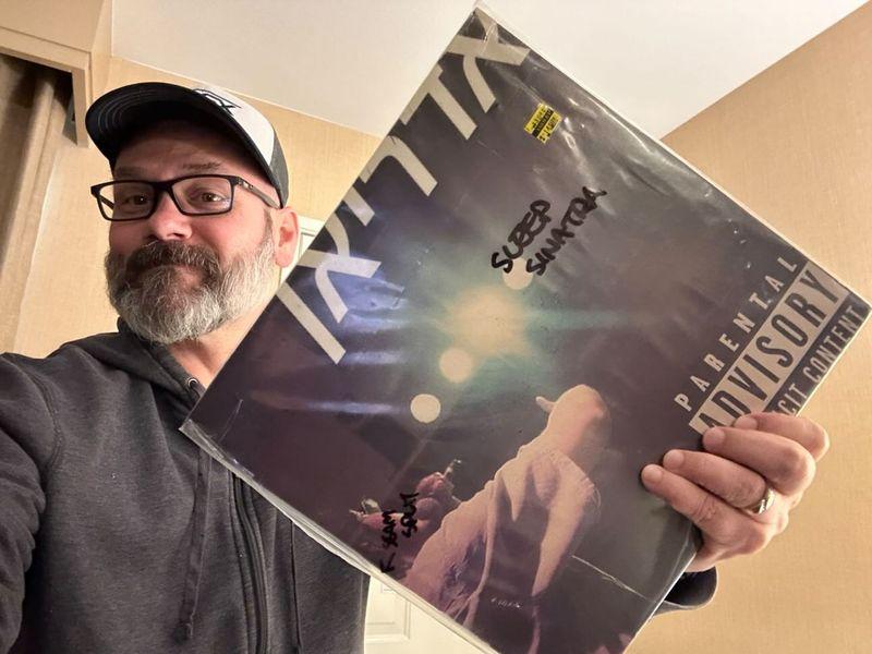 WORLD'SBURNIN tweet media