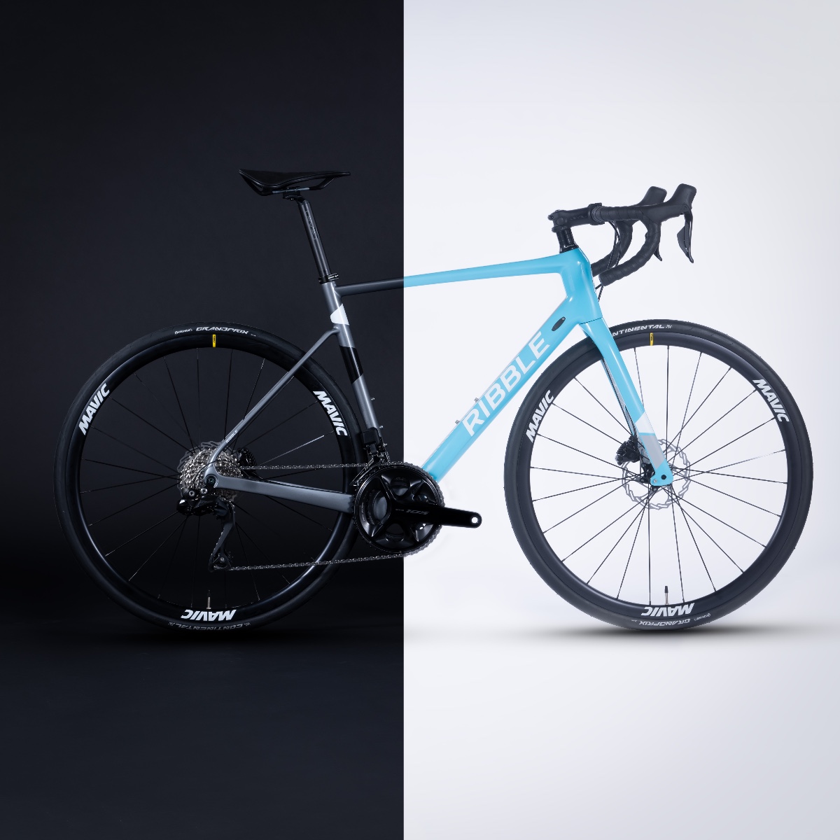 Anthracite vs Teal, which would you ride? 

🚲 Ribble R872 Disc

Check out the range here 👉 fal.cn/3xtGs

#myribble #instacycling #bikephotography #cyclists #cyclinglife #roadcycling #lovecycling #cyclistlife #roadbikepics #roadbike #roadbikestudio #roadbikerace