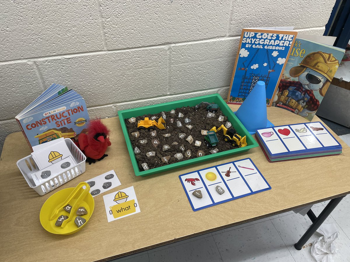 My new favorite center this week. I think they are just excited to play in the dirt inside 😊🚜🚧🏗️🦺