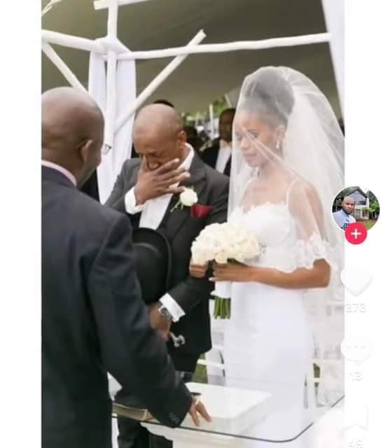 Shadaya_Knight's tweet photo. Now it's clear why Dr Nandipha left her husband for a criminal, he was weak. Know this, a man's tears lubricates a woman's pxssy for another man. The quickest way to lose a woman's respect is to cry FOR her &amp; in FRONT of her. Learn OR perish!!! https://t.co/SDHG99CcUd