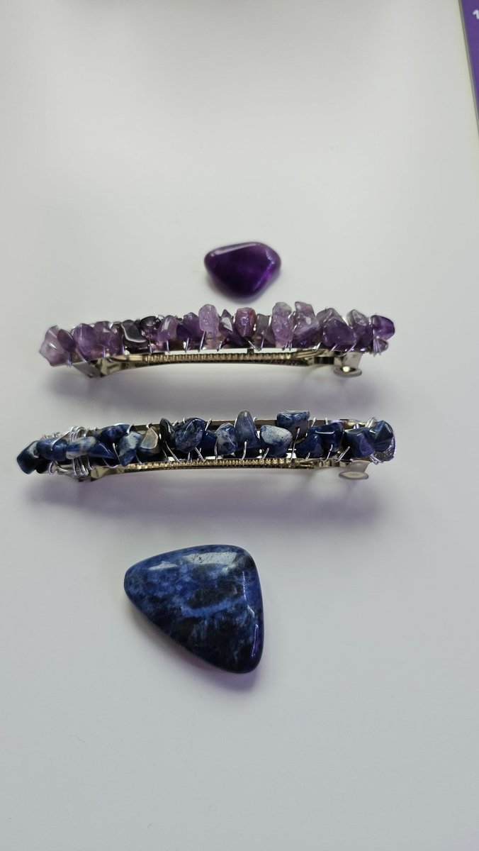 Beautiful crystal chip hair clips 
Amethyst &amp; Sodalite crystal chip

#WomanInBizHour #crystalhairclip #hairclips #newproduct #CraftBizParty #craftbusiness #Craftpreneur #SmallBusiness