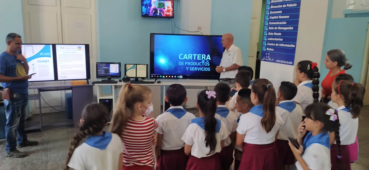 PdroJCPri's tweet photo. Una Feria Tecnológica enfocada en la robótica educativa aconteció hoy en #PalacioDeComputación #PinardelRío donde niños aprendieron acerca del tema y de estrecharon lazos con #XETID #JovenClubTeConecta @YamileRamosCord @JosCarlosCruzS3 @BlancoRdguez  @jovenclubPinar https://t.co/4Rs5APBC0n