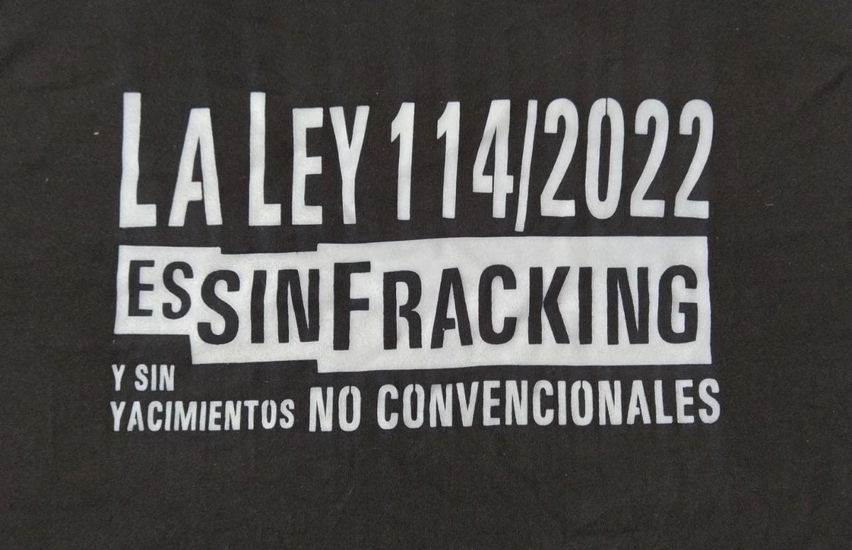 orlis_david2's tweet photo. Se debe proteger el territorio por encima de los intereses económicos, el cambio no puede rechazar el fracking y a su vez permitir la explotación de YNC cómo es el gas en Manto de Carbón. #SinFrackingYsinYNC https://t.co/z7H4B5Pzq7
