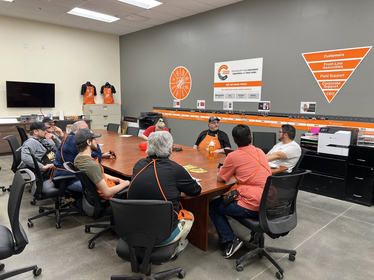 Great partnership from our Fencing partner, Superior Fence &amp; Rail, coming to do training today! Thanks Eddie! #3201 <a href="/WillDavisTHD/">Will Davis</a> <a href="/Kdlew1/">Kerri lewis</a> <a href="/jodymillerHD/">Jody Miller</a> <a href="/Stephen68401654/">Stephen Henn</a> @GarganoTom <a href="/SuperiorFence/">Superior Fence</a>