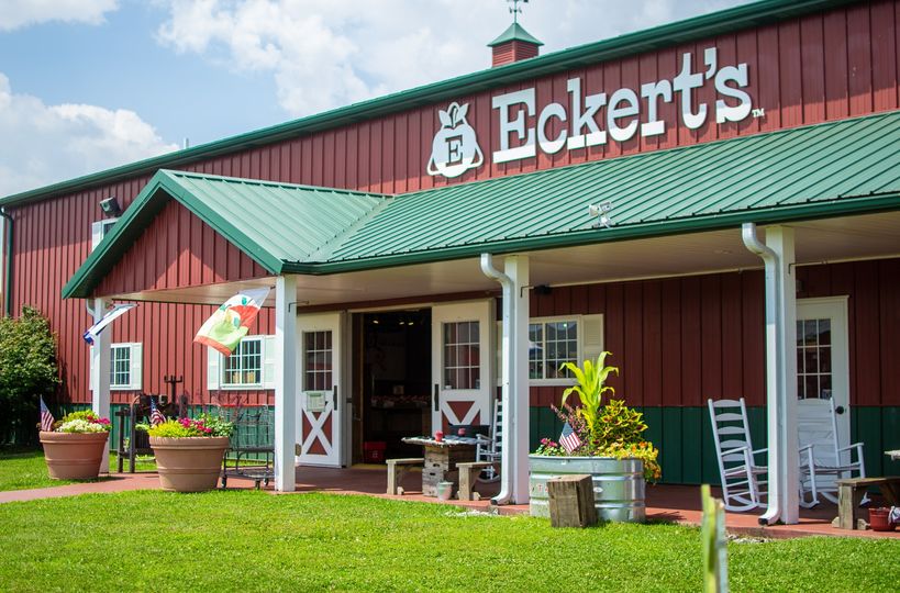 The countdown to opening day starts now! We hope to see you all on April 28th for the start of a new season full of fresh produce and fun times.