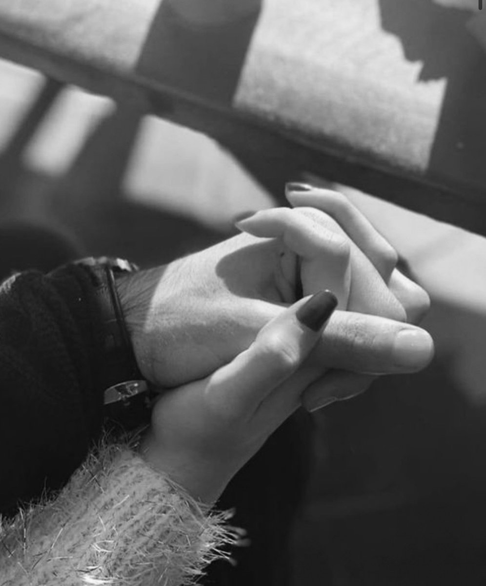 Sana kavuşmak için her gece deli gibi dua ettiğimi bilmesende olur..